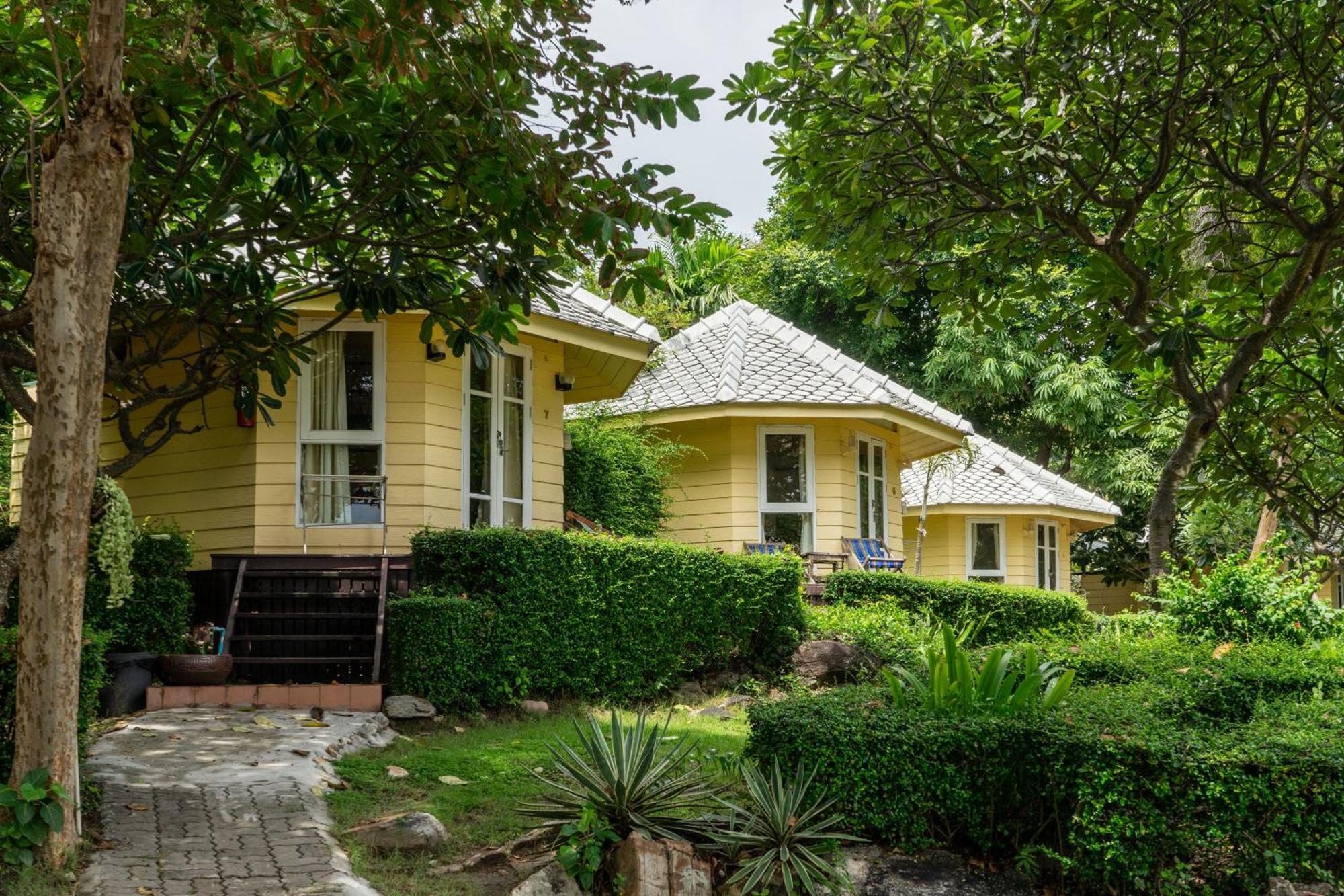 Nimmanoradee Resort - Sha Plus Certified Koh Samet Bagian luar foto