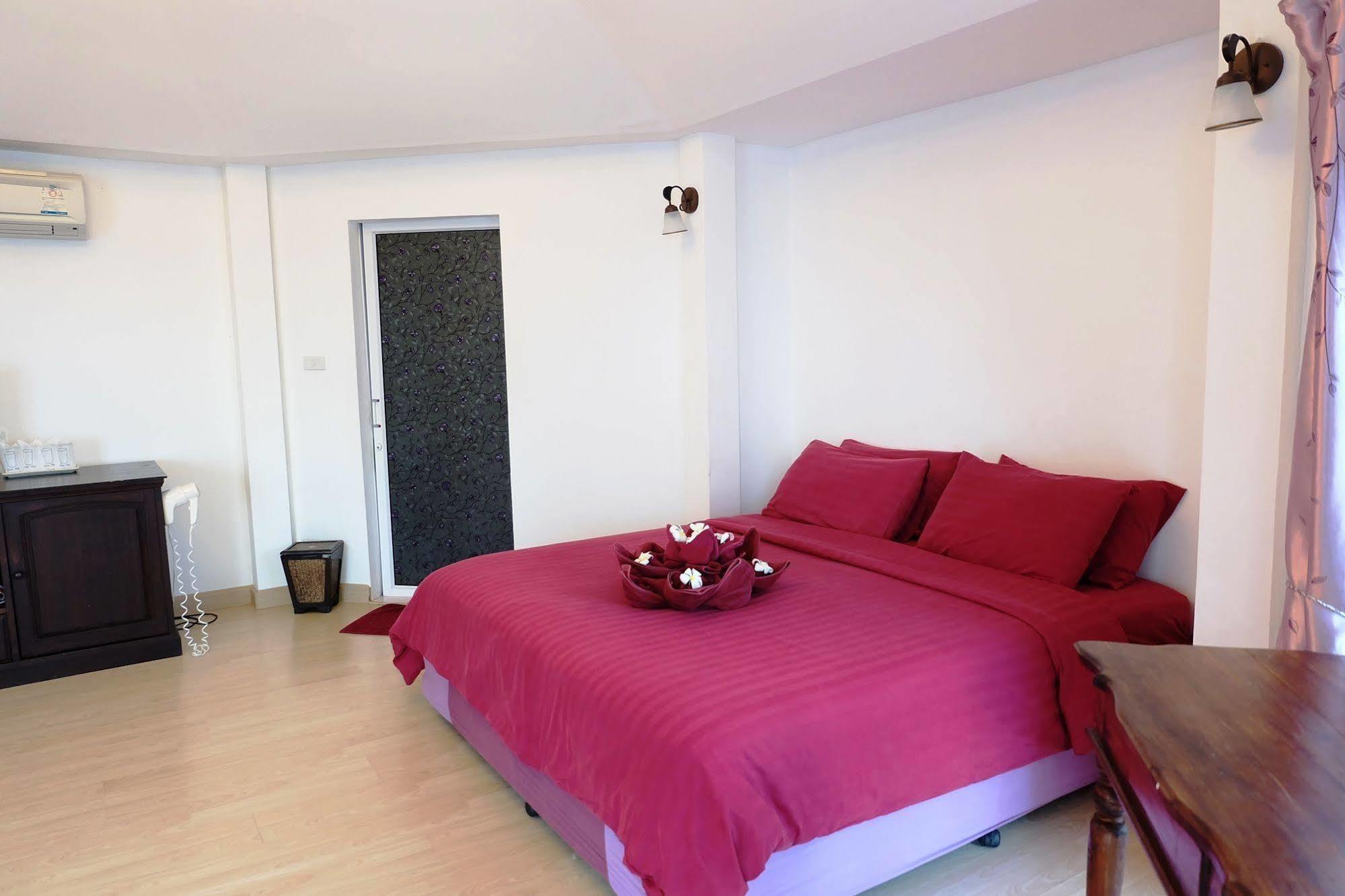 Nimmanoradee Resort - Sha Plus Certified Koh Samet Bagian luar foto